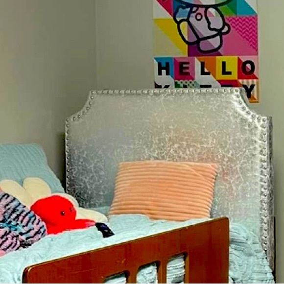 Twin XL chrome headboard, it’s also a charging headboard - Picture 2 of 2